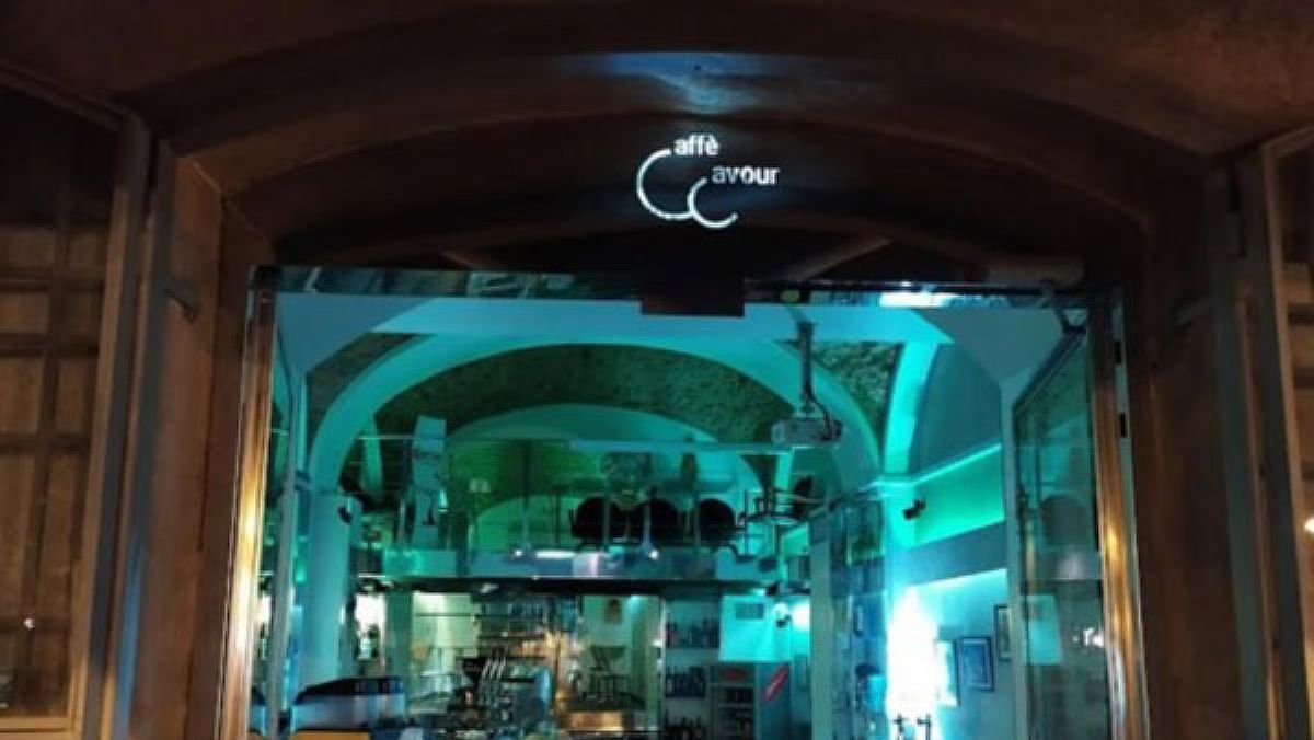 03012025 caffe cavour via roma salerno 03012025 caffe cavour via roma salerno