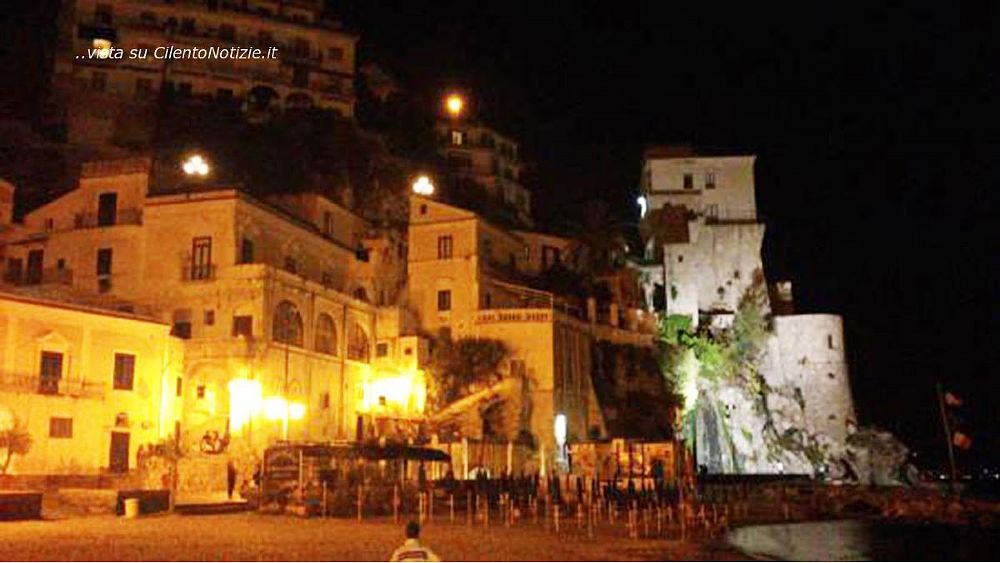 03072016 cetara di notte