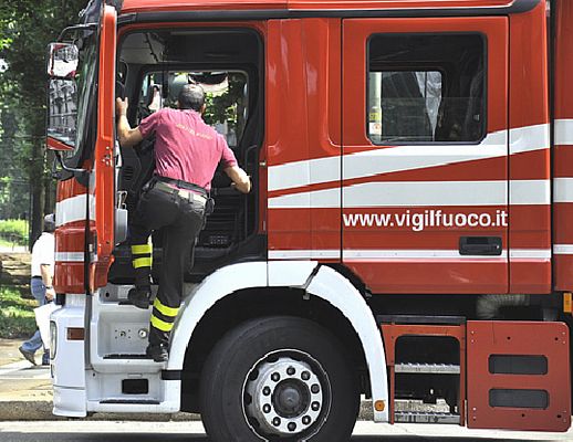 03082015 vigili del fuoco camion