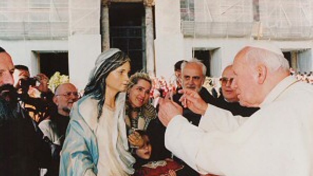 03082016 sacra immagine di Maria di Nazareth e il papa giovanni paolo II