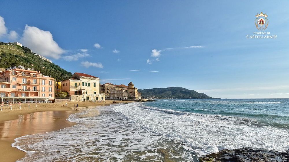 03082022 castellabate spiaggia marina piccola 03082022 castellabate spiaggia marina piccola