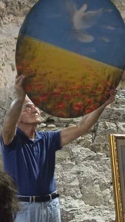 uomo con palla