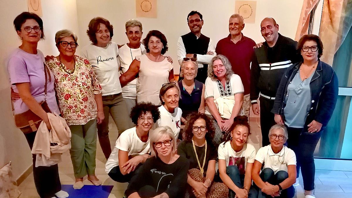03102024 foto gruppo yoga 03102024 foto gruppo yoga