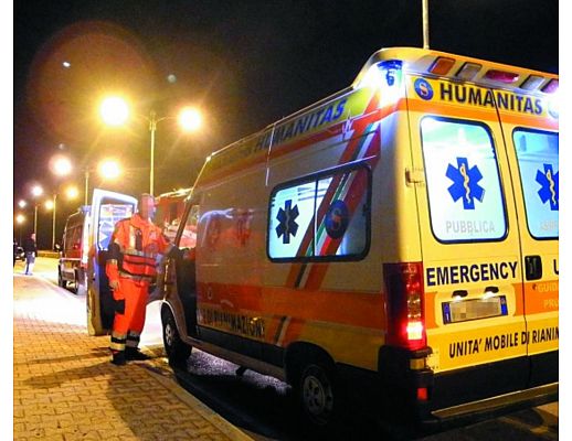 03112014 ambulanza di notte