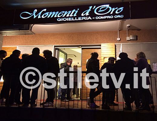 03122013 rapina Momenti doro