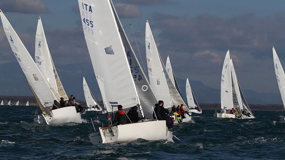 03122021 il circuito nazionale 2022  classe j24 foto archivio di giovanni colucci