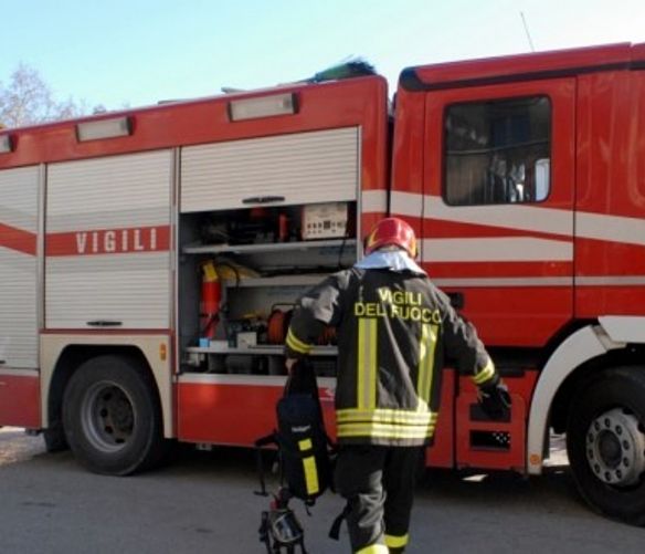 04042016 vigili del fuoco