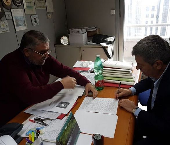 04052017 Sindaco Voza firma in Regione