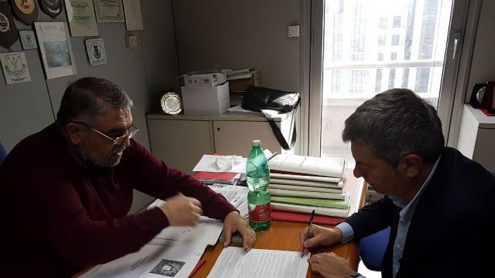 04052017 Sindaco Voza firma in Regione