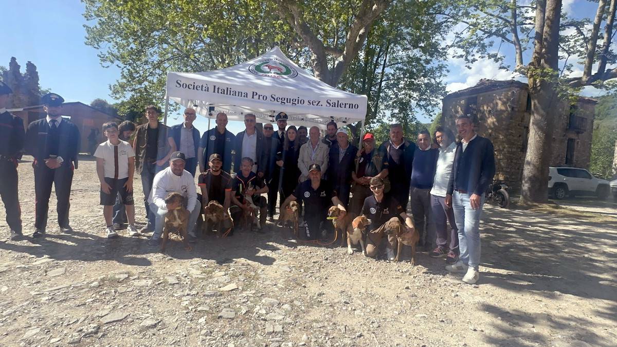foto di gruppo roscigno festa asparago