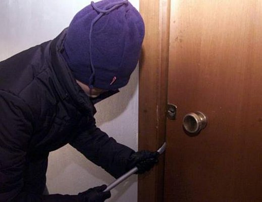 04062013 ladri in azione 04062013 ladri in azione