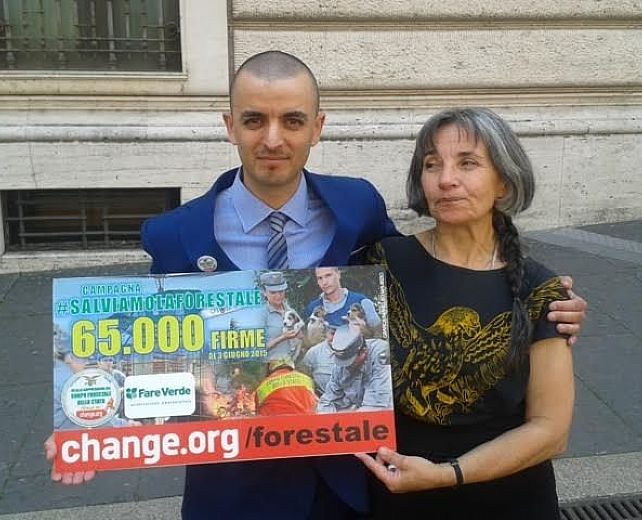 04062015 salviamo la forestale