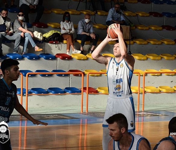 04062021 pekic in azione
