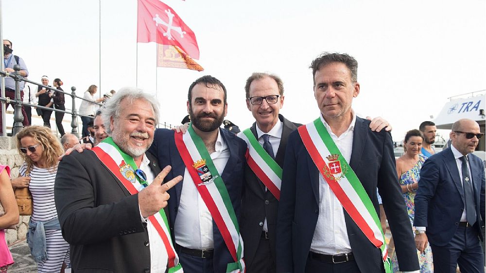 04072022 regata storica sindaci