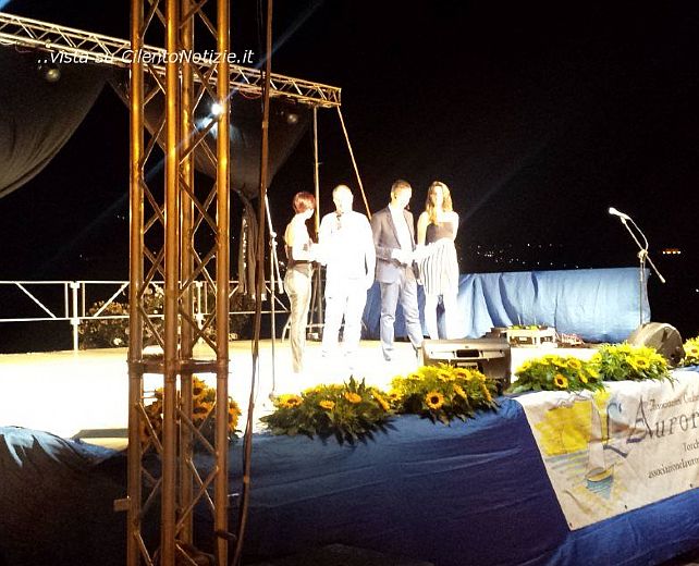 04082015 serata torchiara