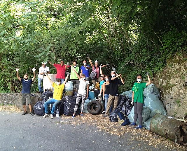 04092014 raccolta rifiuti tramonti