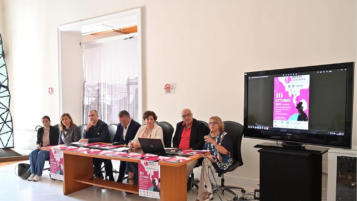 04102023 conferenza cilento poesia 1