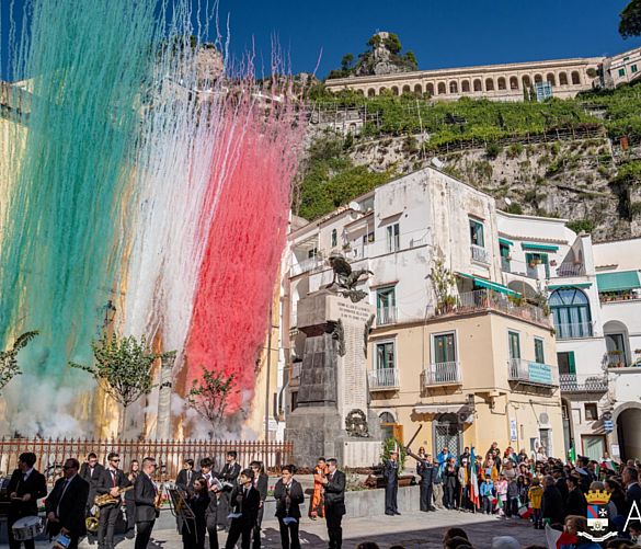 04112025 nuovo monumento caduti amalfi