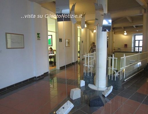 04122012 arte negli uffici baronissi