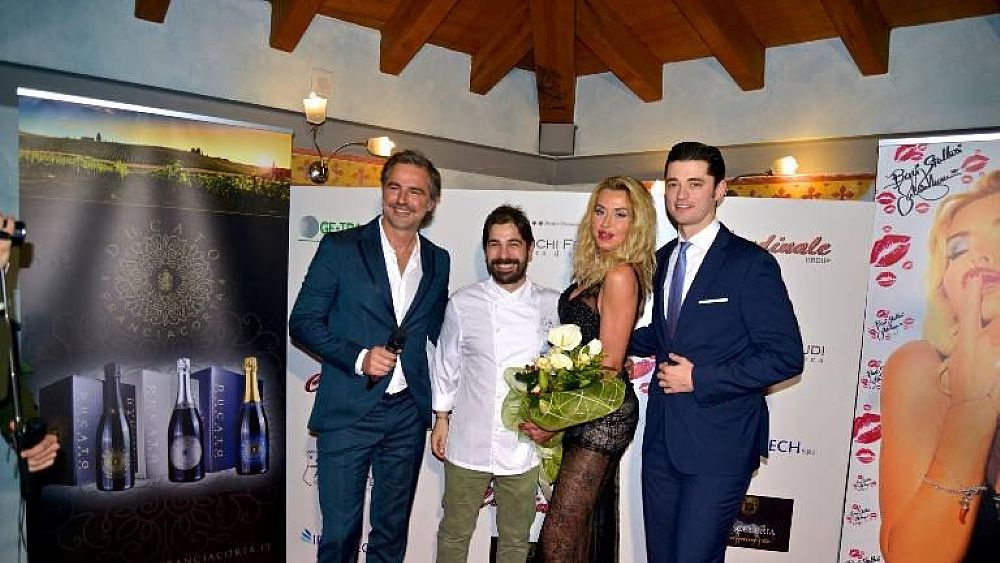 04122017 torsiello e valeria marini