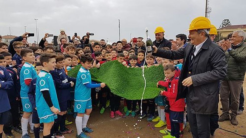 05022017 zolla erba sintetica