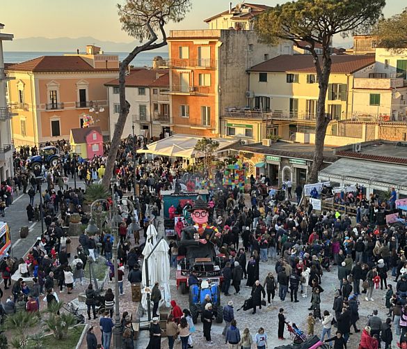 05032025 carnevale piazza castellabate