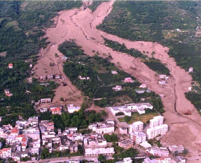 05052014 anniversario tragegia sarno