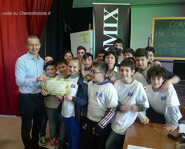 05052014 studenti pontecagnano comix