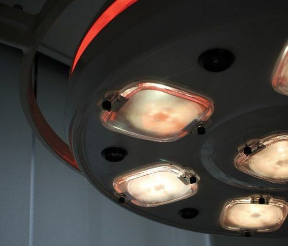 05052024 sala operatoria lampada