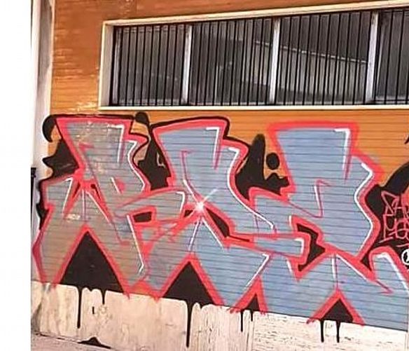 Marisa-Russo foto - 05062016 graffito scuola castellabate