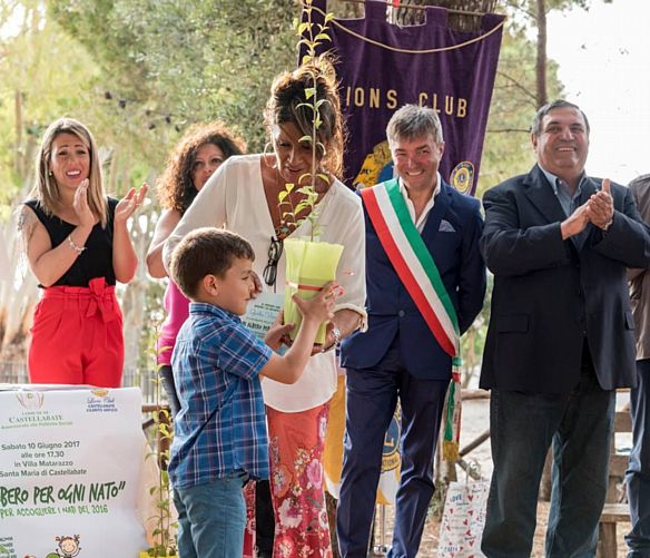 05062018 Castellabate Un albero per ogni nato foto