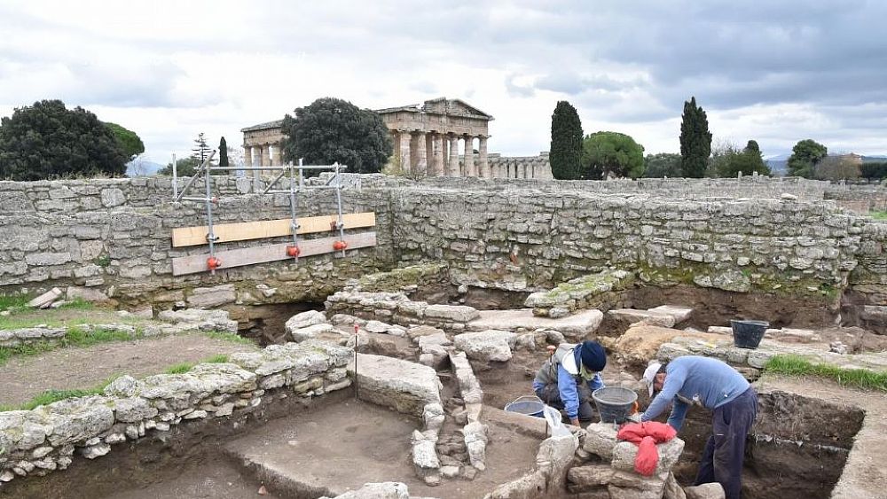 05072017 scavi a paestum