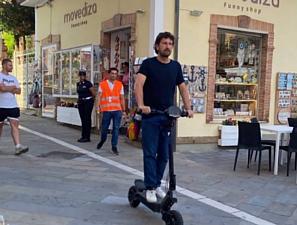 05072026 alessandro siani a castellabate