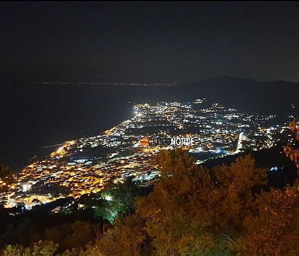 05082022 santa maria di castellabate di notte