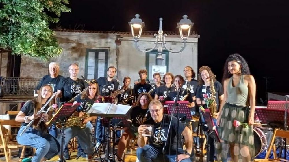 05092022 orchestra di sax  05092022 orchestra di sax