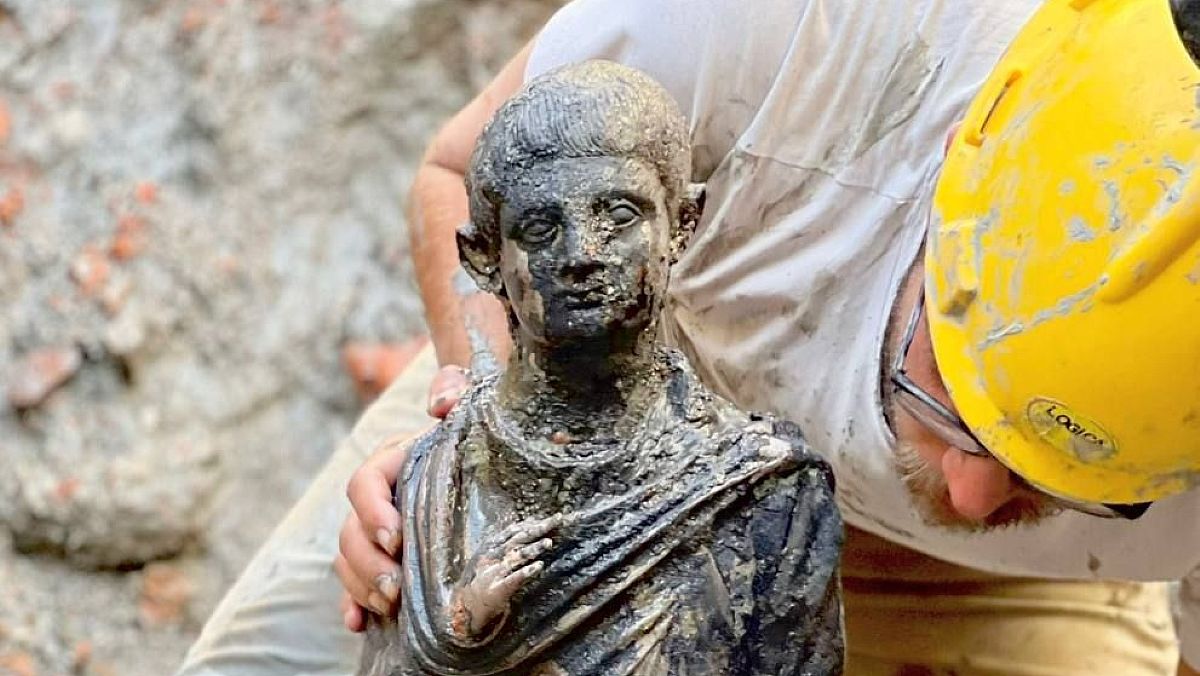 05102023 photo 5990269825391376782 y 05102023 photo 5990269825391376782 y