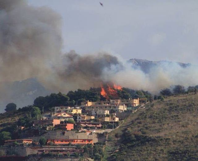 05112014 incendio agropoli