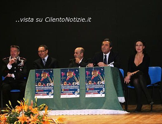 Nicola-Salati foto - 05122012 mercatoinfesta sant arsenio