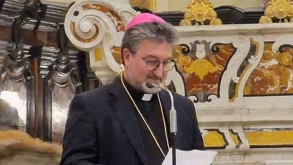 06042023 don vincenzo vescovo bis 06042023 don vincenzo vescovo bis