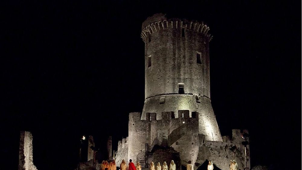 06072016 velia teatro notte