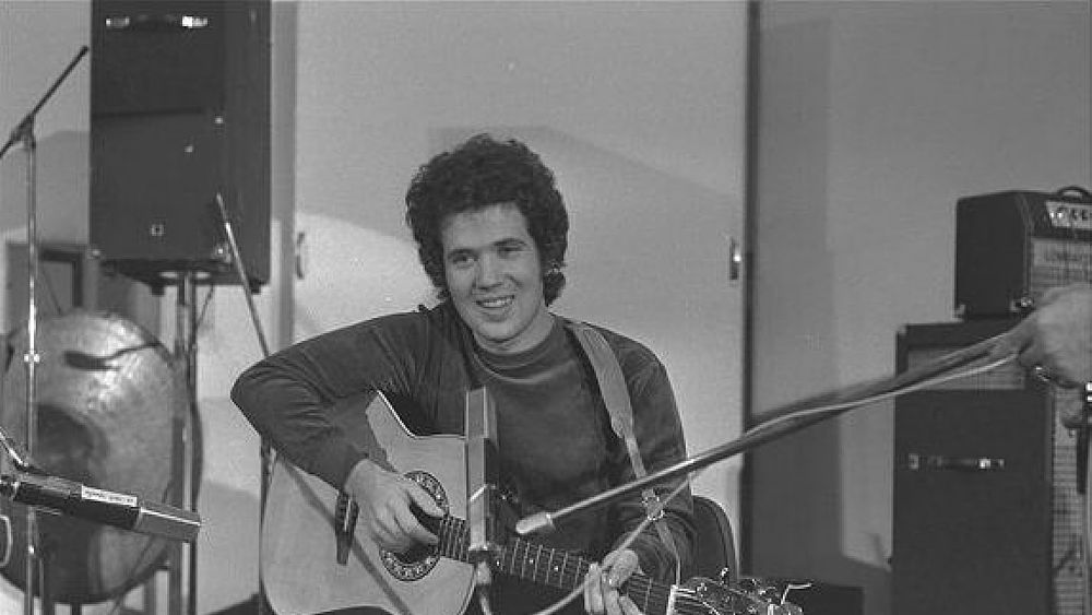 06082019 Lucio Battisti chitarra