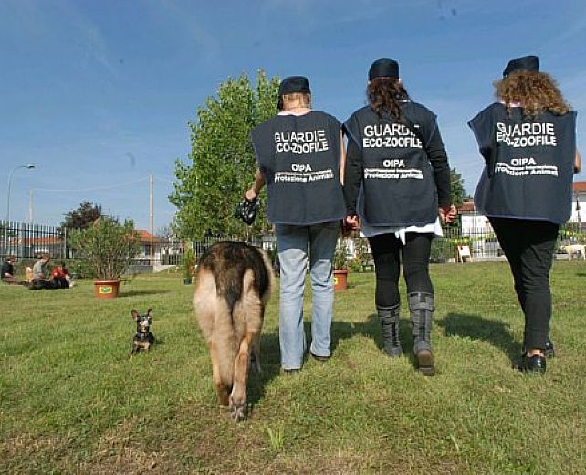 06102015 Guardie Ecozoofile