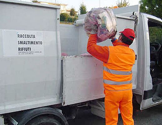 06112014 riciclo rifiuti