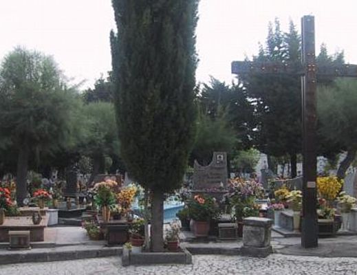 06122013 cimitero