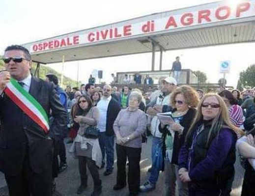07012015 alfieri all ospedale di agropoli