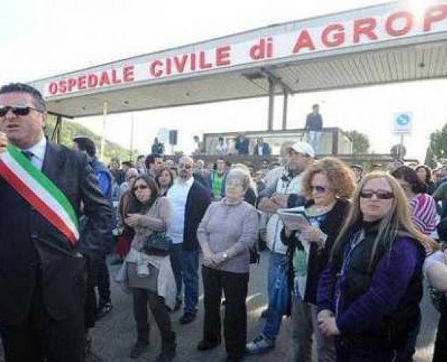 07012015 alfieri all ospedale di agropoli