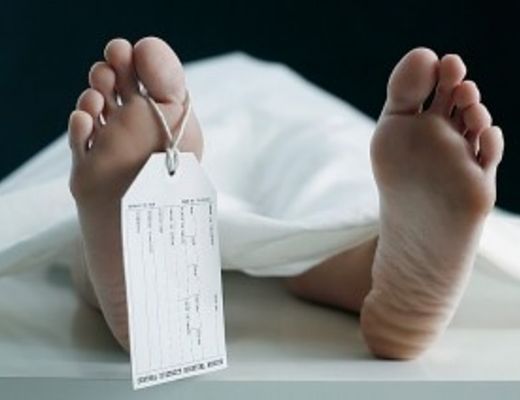 07012015 piedi obitorio