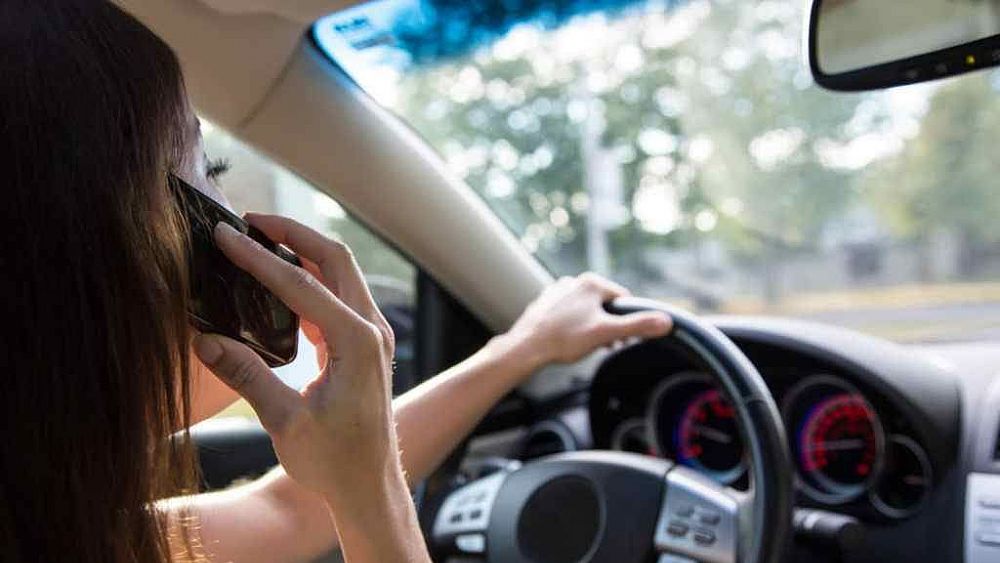 07012020 guida con telefono