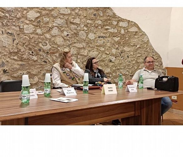 07062025 bulgara velichka simeonova la mostra d arte 
