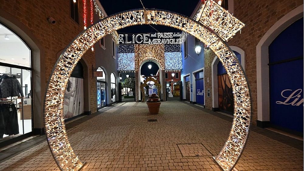 07122022 foto alice nel paese delle meraviglie cilento outlet 